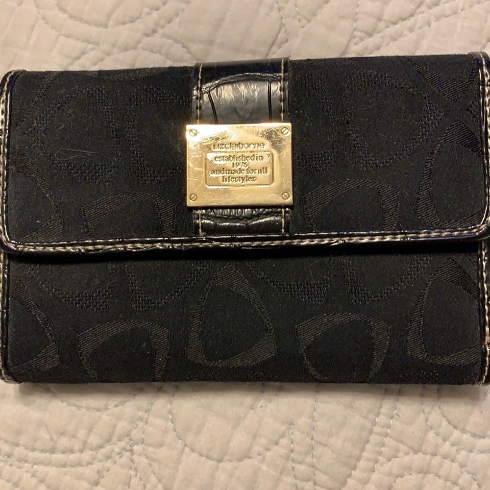 Liz Claiborne black wallet